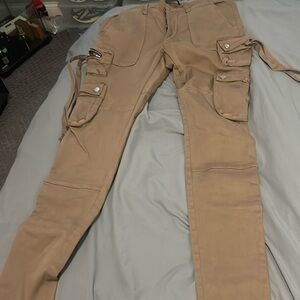 Amiri size 32 cargo pants